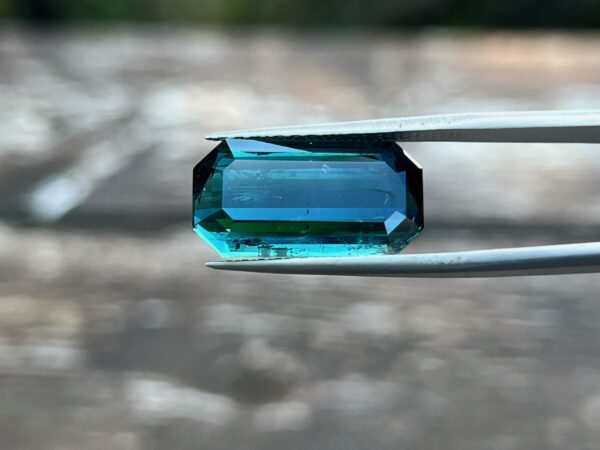 10.89 Carats Indicolite Tourmaline (GIA Certified)