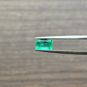 1.16 Carats Emerald (GIA Certified)