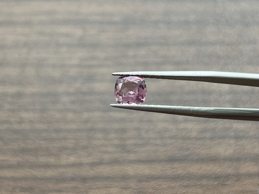 1.33 Carats Spinel (GIA Certified)