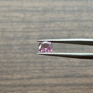 1.33 Carats Spinel (GIA Certified)