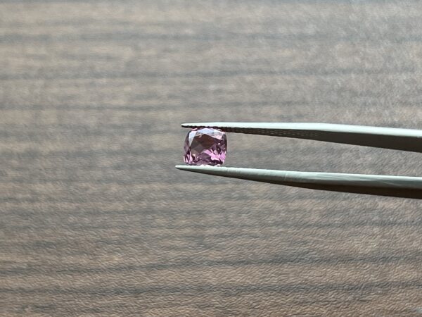 1.33 Carats Spinel (GIA Certified)
