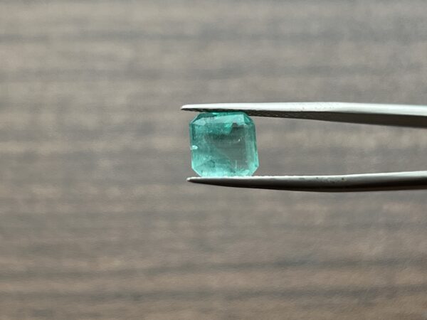 2.9 Carats Emerald