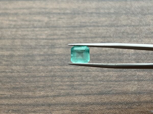2.9 Carats Emerald